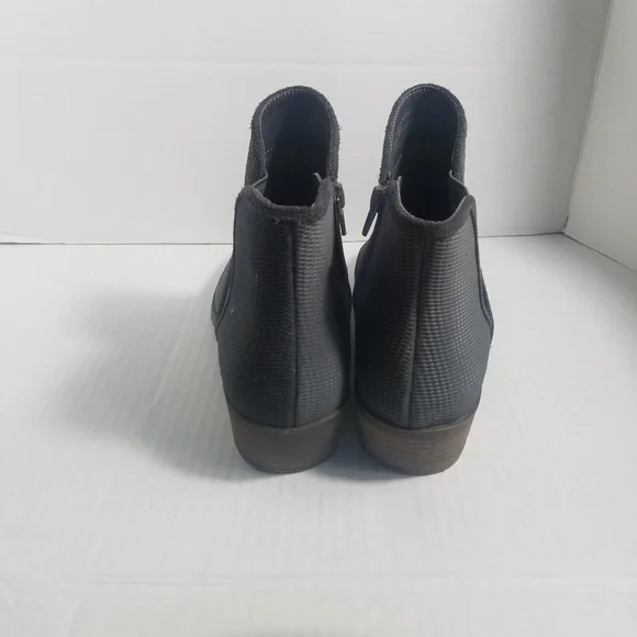 KENSIE GRAY HEELED ANKLE BOOT SIZE 7.5 - Picture 6 of 16